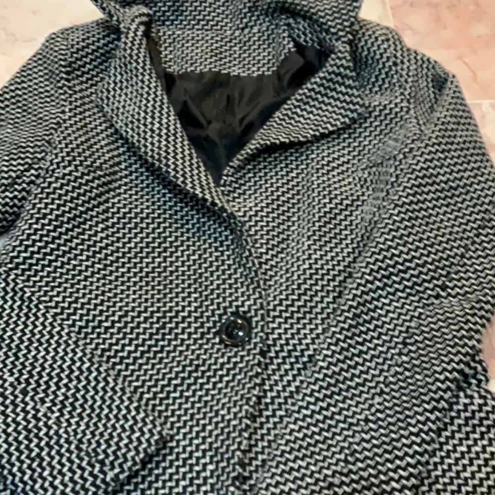 Coat - Picture 3 of 3